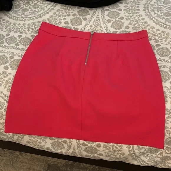 Hot pink gap mini skirt with zippers - Picture 3 of 3